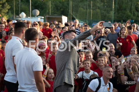  01.09.2024 WARSZAWA<br />
CEREMONIA WRECZENIA ORDERU USMIECHU ROBERTOWI LEWANDOWSKIEMU<br />
N/Z ROBERT LEWANDOWSKI<br />
FOT. MARCIN BANASZKIEWICZ/FOTONEWS  