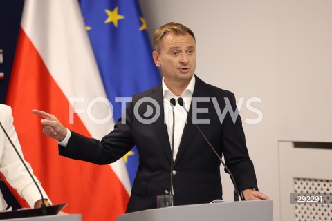  09.09.2024 WARSZAWA<br />
KONFERENCJA PRASOWA MINISTER EDUKACJI BARBARY NOWACKIEJ I MINISTRA SPORTU I TURYSTYKI SLAWOMIRA NITRASA NT. RAPORTU PODSUMOWUJĄCEGO BADANIE KONDYCJI FIZYCZNEJ DZIECI I MLODZIEZY SZKOLNEJ W 2024 ROKU W WARSZAWIE<br />
N/Z SLAWOMIR NITRAS<br />
FOT. ANTONI BYSZEWSKI/FOTONEWS 