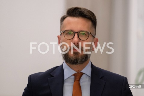  27.09.2024 WARSZAWA<br />
KONFERENCJA PRASOWA POLITYKOW PRAWA I SPRAWIEDLIWOSCI<br />
N/Z RADOSLAW FOGIEL<br />
FOT. MARCIN BANASZKIEWICZ/FOTONEWS  