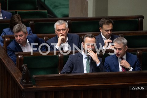  27.09.2024 WARSZAWA<br />
POSIEDZENIE SEJMU RP<br />
N/Z JAN GRABIEC TOMASZ SIEMONIAK WLADYSLAW KOSINIAK KAMYSZ ANDRZEJ DOMANSKI KRZYSZTOF GAWKOWSKI<br />
FOT. MARCIN BANASZKIEWICZ/FOTONEWS  