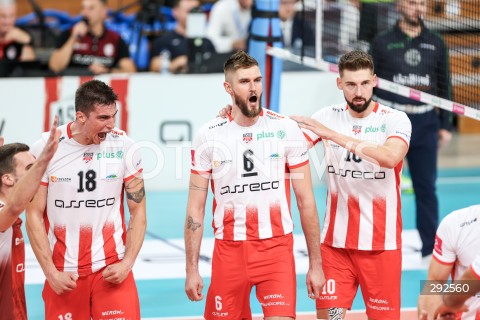  28.09.2024 RZESZOW <br />
SIATKOWKA MEZCZYZN <br />
PLUSLIGA SEZON 2024/2025 <br />
PLUS LIGA POLISH MEN VOLLEYBALL LEAGUE <br />
MECZ ASSECO RESOVIA - ALURON CMC WARTA ZAWIERCIE <br />
N/Z KLEMEN CEBULJ KAROL KLOS BARTOSZ BEDNORZ RADOSC EMOCJE <br />
 