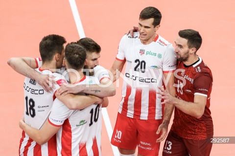  28.09.2024 RZESZOW <br />
SIATKOWKA MEZCZYZN <br />
PLUSLIGA SEZON 2024/2025 <br />
PLUS LIGA POLISH MEN VOLLEYBALL LEAGUE <br />
MECZ ASSECO RESOVIA - ALURON CMC WARTA ZAWIERCIE <br />
N/Z GREGOR ROPRET MICHAL POTERA KAROL KLOS RADOSC EMOCJE <br />
 