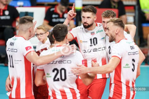  28.09.2024 RZESZOW <br />
SIATKOWKA MEZCZYZN <br />
PLUSLIGA SEZON 2024/2025 <br />
PLUS LIGA POLISH MEN VOLLEYBALL LEAGUE <br />
MECZ ASSECO RESOVIA - ALURON CMC WARTA ZAWIERCIE <br />
N/Z BARTOSZ BEDNORZ DAWID WOCH JAKUB BUCKI RADOSC EMOCJE <br />
 