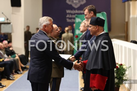  02.10.2024 WARSZAWA<br />
INAUGURACJA ROKU AKADEMICKIEGO NA WOJSKOWEJ AKADEMII TECHNICZNEJ Z UDZIALEM PREZYDENTA RP<br />
N/Z STANISLAW WZIATEK<br />
FOT. ANTONI BYSZEWSKI/FOTONEWS 