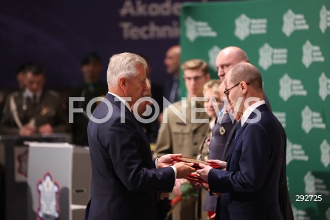  02.10.2024 WARSZAWA<br />
INAUGURACJA ROKU AKADEMICKIEGO NA WOJSKOWEJ AKADEMII TECHNICZNEJ Z UDZIALEM PREZYDENTA RP<br />
N/Z STANISLAW WZIATEK<br />
FOT. ANTONI BYSZEWSKI/FOTONEWS 