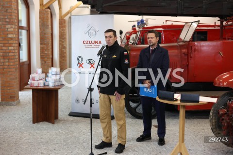  03.10.2024 WARSZAWA<br />
KONFERENCJA PRASOWA PREZYDENTA M.ST WARSZAWY RAFALA TRZASKOWSKIEGO I KOMENDANTA GLOWNEGO PANSTWOWEJ STRAZY POZARNEJ MARIUSZA FELTYNOWSKIEGO DOT. KAMPANI EDUKACYJNEJ "CZUJKA NA STRAZYZ TWOJEGO BEZPIECZENSTWA"<br />
N/Z MARIUSZ FELTYNOWSKI RAFAL TRZASKOWSKI<br />
FOT. ANTONI BYSZEWSKI/FOTONEWS 