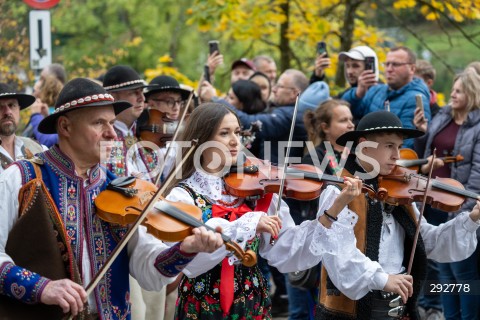  12.10.2024 SZCZAWNICA<br />
REDYK JESIENNY<br />
N/Z POCHOD GORALE<br />
FOT. MARCIN BANASZKIEWICZ/FOTONEWS  