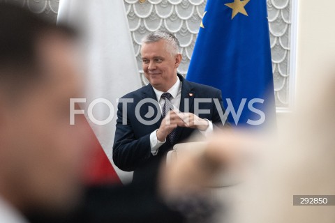  14.10.2024 WARSZAWA<br />
POSIEDZENIE RADY MINISTROW<br />
N/Z TOMASZ SIEMONIAK<br />
 