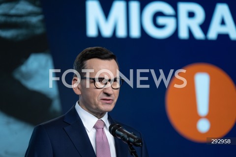  22.10.2024 WARSZAWA<br />
KONFERENCJA PRASOWA POLITYKOW PIS<br />
STOP NIELEGALNEJ MIGRACJI<br />
N/Z MATEUSZ MORAWIECKI<br />
FOT. MARCIN BANASZKIEWICZ/FOTONEWS  