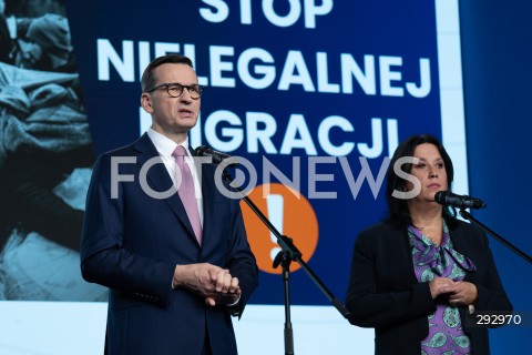  22.10.2024 WARSZAWA<br />
KONFERENCJA PRASOWA POLITYKOW PIS<br />
STOP NIELEGALNEJ MIGRACJI<br />
N/Z MATEUSZ MORAWIECKI ANITA CZERWINSKA<br />
FOT. MARCIN BANASZKIEWICZ/FOTONEWS  