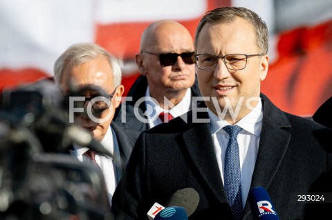  23.10.2024 GDANSK<br />
KONFERENCJA PIS W SPRAWIE ZMIANY NAZWY ULICY PREZYDENTA LECHA KACZYNSKIEGO W GDANSKU<br />
N/Z TOMASZ RAKOWSKI<br />
 