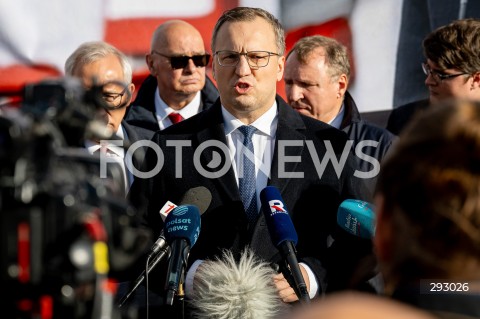  23.10.2024 GDANSK<br />
KONFERENCJA PIS W SPRAWIE ZMIANY NAZWY ULICY PREZYDENTA LECHA KACZYNSKIEGO W GDANSKU<br />
N/Z TOMASZ RAKOWSKI<br />
 