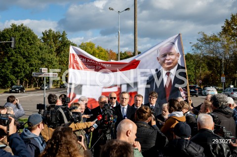  23.10.2024 GDANSK<br />
KONFERENCJA PIS W SPRAWIE ZMIANY NAZWY ULICY PREZYDENTA LECHA KACZYNSKIEGO W GDANSKU<br />
N/Z TOMASZ RAKOWSKI<br />
 