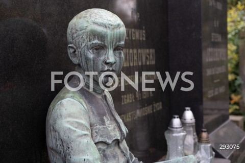  01.11.2024 WARSZAWA<br />
DZIEN WSZYSTKICH SWIETYCH<br />
N/Z CMENTARZ POWAZKOWSKI<br />
FOT. MARCIN BANASZKIEWICZ/FOTONEWS  