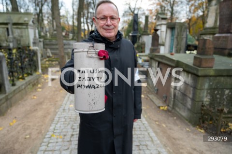  01.11.2024 WARSZAWA<br />
DZIEN WSZYSTKICH SWIETYCH<br />
N/Z TOMASZ SIANECKI<br />
FOT. MARCIN BANASZKIEWICZ/FOTONEWS  