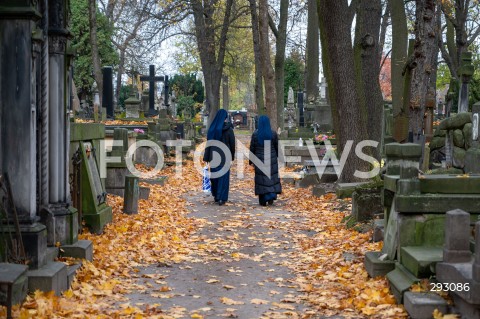  01.11.2024 WARSZAWA<br />
DZIEN WSZYSTKICH SWIETYCH<br />
N/Z CMENTARZ POWAZKOWSKI ZAKONNICE <br />
FOT. MARCIN BANASZKIEWICZ/FOTONEWS  