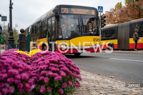  01.11.2024 WARSZAWA<br />
DZIEN WSZYSTKICH SWIETYCH<br />
N/Z LINIA CMENTARNA ZTM AUTOBUS KOMUNIKACJI MIEJSKIEJ KOMUNIKACJA MIEJSKA<br />
FOT. MARCIN BANASZKIEWICZ/FOTONEWS  