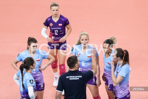  06.11.2024 RZESZOW <br />
SIATKOWKA <br />
SIATKOWKA LIGA MISTRZYN <br />
CEV CHAMPIONS LEAGUE VOLLEY 2025 WOMEN <br />
MECZ DEVELOPRES RZESZOW - MARITZA PLOVDIV <br />
N/Z ALEKSANDRA SZCZYGLOWSKA MARRIT JASPER SABRINA DE JESUS MACHADO <br />
 