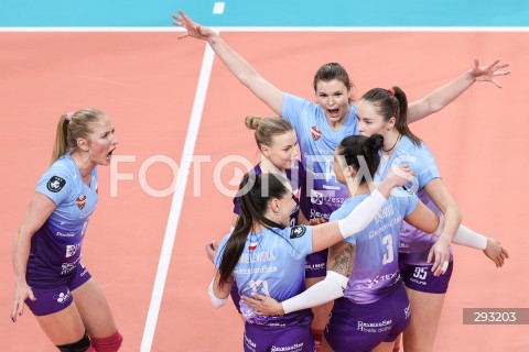  06.11.2024 RZESZOW <br />
SIATKOWKA <br />
SIATKOWKA LIGA MISTRZYN <br />
CEV CHAMPIONS LEAGUE VOLLEY 2025 WOMEN <br />
MECZ DEVELOPRES RZESZOW - MARITZA PLOVDIV <br />
N/Z MONIKA FEDUSIO MARRIT JASPER ALEKSANDRA SZCZYGLOWSKA MAGDALENA JURCZYK BRUNA HONORIO MARQUEZ KARINA CHMIELEWSKA RADOSC EMOCJE<br />
 