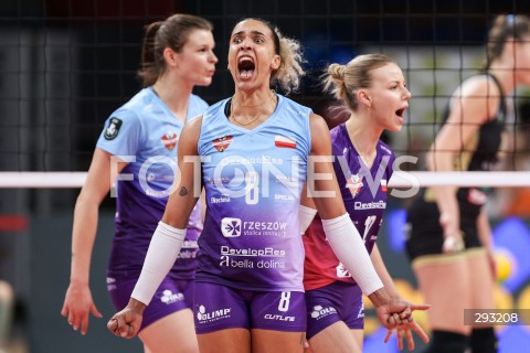  06.11.2024 RZESZOW <br />
SIATKOWKA <br />
SIATKOWKA LIGA MISTRZYN <br />
CEV CHAMPIONS LEAGUE VOLLEY 2025 WOMEN <br />
MECZ DEVELOPRES RZESZOW - MARITZA PLOVDIV <br />
N/Z SABRINA DE JESUS MACHADO RADOSC EMOCJE SYLWETKA ALEKSANDRA SZCZYGLOWSKA MONIKA FEDUSIO <br />
 