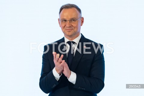  07.11.2024 LANCUT<br />
XXII EDYCJA NAGRODY GOSPODARCZEJ PREZYDENTA RP NA ZAMKU W LANCUCIE <br />
WRECZENIE NAGROD LAUREATOM <br />
N/Z PREZYDENT RP ANDRZEJ DUDA <br />
 