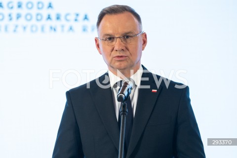  07.11.2024 LANCUT<br />
XXII EDYCJA NAGRODY GOSPODARCZEJ PREZYDENTA RP NA ZAMKU W LANCUCIE <br />
WRECZENIE NAGROD LAUREATOM <br />
N/Z PREZYDENT RP ANDRZEJ DUDA <br />
 