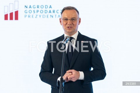  07.11.2024 LANCUT<br />
XXII EDYCJA NAGRODY GOSPODARCZEJ PREZYDENTA RP NA ZAMKU W LANCUCIE <br />
WRECZENIE NAGROD LAUREATOM <br />
N/Z PREZYDENT RP ANDRZEJ DUDA <br />
 