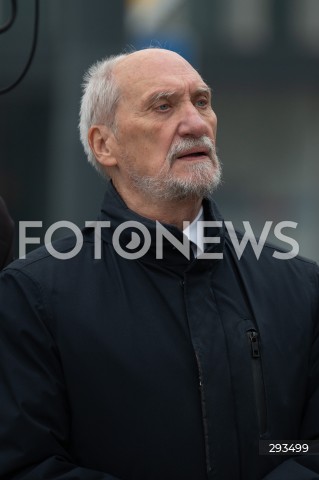  10.11..2024 WARSZAWA<br />
OBCHODY MIESIECZNCY SMOLENSKIEJ<br />
N/Z ANTONI MACIEREWICZ<br />
FOT. MARCIN BANASZKIEWICZ/FOTONEWS  