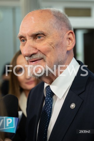  21.11.2024 WARSZAWA<br />
KONFERENCJA PRASOWA ANTONIEGO MACIEREWICZA<br />
N/Z ANTONI MACIEREWICZ<br />
FOT. MARCIN BANASZKIEWICZ/FOTONEWS  