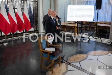  21.11.2024 WARSZAWA<br />
KONFERENCJA PRASOWA ANTONIEGO MACIEREWICZA<br />
N/Z ANTONI MACIEREWICZ<br />
FOT. MARCIN BANASZKIEWICZ/FOTONEWS  