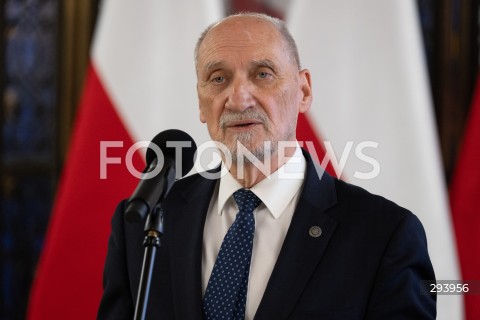  21.11.2024 WARSZAWA<br />
KONFERENCJA PRASOWA ANTONIEGO MACIEREWICZA<br />
N/Z ANTONI MACIEREWICZ<br />
FOT. MARCIN BANASZKIEWICZ/FOTONEWS  