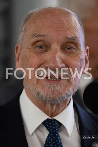  21.11.2024 WARSZAWA<br />
KONFERENCJA PRASOWA ANTONIEGO MACIEREWICZA<br />
N/Z ANTONI MACIEREWICZ<br />
FOT. MARCIN BANASZKIEWICZ/FOTONEWS  