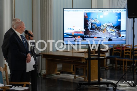  21.11.2024 WARSZAWA<br />
KONFERENCJA PRASOWA ANTONIEGO MACIEREWICZA<br />
N/Z ANTONI MACIEREWICZ<br />
FOT. MARCIN BANASZKIEWICZ/FOTONEWS  