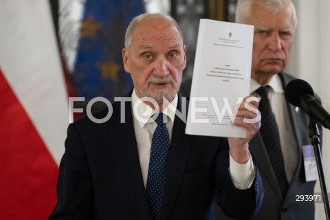  21.11.2024 WARSZAWA<br />
KONFERENCJA PRASOWA ANTONIEGO MACIEREWICZA<br />
N/Z ANTONI MACIEREWICZ<br />
FOT. MARCIN BANASZKIEWICZ/FOTONEWS  