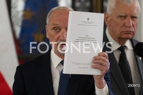  21.11.2024 WARSZAWA<br />
KONFERENCJA PRASOWA ANTONIEGO MACIEREWICZA<br />
N/Z ANTONI MACIEREWICZ<br />
FOT. MARCIN BANASZKIEWICZ/FOTONEWS  