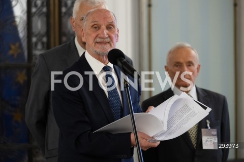  21.11.2024 WARSZAWA<br />
KONFERENCJA PRASOWA ANTONIEGO MACIEREWICZA<br />
N/Z ANTONI MACIEREWICZ JANUSZ WIECKOWSKI<br />
FOT. MARCIN BANASZKIEWICZ/FOTONEWS  