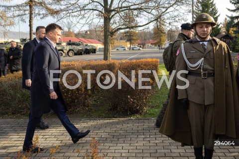  25.11.2024 RZESZOW <br />
SPOTKANIE MARSZALKA SEJMU SZYMONA HOLOWNI I MINISTRA OBRONY NARODOWEJ WLADYSLAWA KOSINIAKA KAMYSZA Z ZOLNIERZAMI 21. BRYGADY STRZELCOW PODHALANSKICH W RZESZOWIE<br />
N/Z SZYMON HOLOWNIA WLADYSLAW KOSINIAK KAMYSZ <br />
 