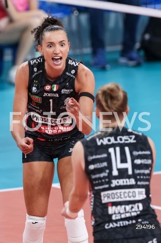  27.11.2024 RZESZOW<br />
SIATKOWKA<br />
SIATKOWKA LIGA MISTRZYN<br />
CEV CHAMPIONS LEAGUE VOLLEY 2025 WOMEN<br />
MECZ DEVELOPRES RZESZOW - A. CARRARO IMOCO CONEGLIANO <br />
N/Z GABRIELA BRAGA GUIMARAES GABI RADOSC EMOCJE JOANNA WOLOSZ <br />
 