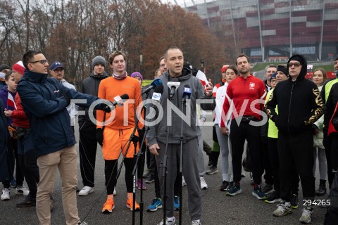  01.12.2024  WARSZAWA<br />
AKCJA DOBRY RUCH Z UDZIALEM KAROLA NAWROCKIEGO<br />
N/Z KAROL NAWROCKI SEBASTIAN KALETA<br />
FOT. MARCIN BANASZKIEWICZ/FOTONEWS  