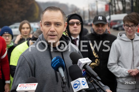  01.12.2024  WARSZAWA<br />
AKCJA DOBRY RUCH Z UDZIALEM KAROLA NAWROCKIEGO<br />
N/Z KAROL NAWROCKI<br />
FOT. MARCIN BANASZKIEWICZ/FOTONEWS  