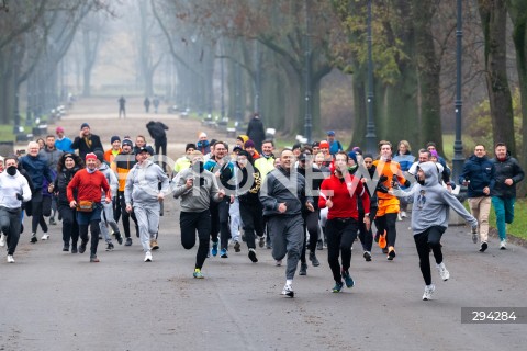  01.12.2024  WARSZAWA<br />
AKCJA DOBRY RUCH Z UDZIALEM KAROLA NAWROCKIEGO<br />
N/Z KAROL NAWRCOKI BIEGA<br />
FOT. MARCIN BANASZKIEWICZ/FOTONEWS  