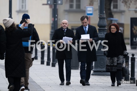  28.12.2024 WARSZAWA<br />
KONFERENCJA PRASOWA ZBIGNIEWA ZIOBRY<br />
N/Z MARIUSZ GOSEK ZBIGNIEW ZIOBRO MARIA KUROWSKA<br />
FOT. MARCIN BANASZKIEWICZ/FOTONEWS  