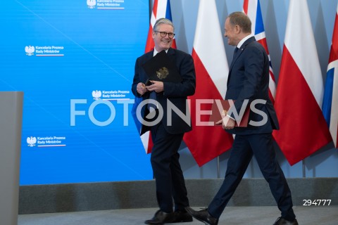  17.01.2025 WARSZAWA<br />
SPOTKANIE PREMIERA DONALDA TUSKA Z PREMIEREM WIELKIEJ BRYTANII KEIREM STARMEREM<br />
<br />
BRITISH PM KEIR STARMER VISITS POLAND TO MEET WITH DONALD TUSK<br />
<br />
N/Z KEIR STARMER DONALD TUSK<br />
FOT. MARCIN BANASZKIEWICZ/FOTONEWS  