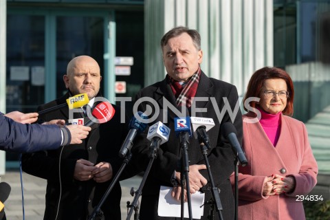  18.01.2025 WARSZAWA<br />
KONFERENCJA PRASOWA ZBIGNIEWA ZIOBRY<br />
N/Z ZBIGNIEW ZIOBRO MARIUSZ GOSEK MARIA KUROWSKA<br />
FOT. MARCIN BANASZKIEWICZ/FOTONEWS  