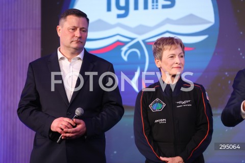  05.02.2025 WARSZAWA<br />
SPOTKANIE PREMIERA DONALDA TUSKA I MINISTRA ROZWOJU I TECHNOLOGII KRZYSZTOFA PASZYKA Z ZALOGA MISJI AX-4 W WARSZAWIE<br />
N/Z KRZYSZTOF PASZYK PEGGY WHITSON<br />
FOT. ANTONI BYSZEWSKI/FOTONEWS 