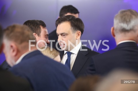  10.02.2025 WARSZAWA<br />
POLSKA - ROK PRZELOMU - WYDARZENIE Z UDZIALEM PREMIERA W GIELDZIE PAPIEROW WARTOSCIOWYCH W WARSZAWIE <br />
N/Z ANDRZEJ DOMANSKI<br />
FOT. ANTONI BYSZEWSKI/FOTONEWS 