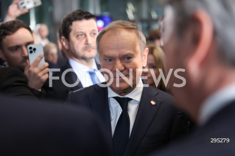  10.02.2025 WARSZAWA<br />
POLSKA - ROK PRZELOMU - WYDARZENIE Z UDZIALEM PREMIERA W GIELDZIE PAPIEROW WARTOSCIOWYCH W WARSZAWIE <br />
N/Z DONALD TUSK<br />
FOT. ANTONI BYSZEWSKI/FOTONEWS 