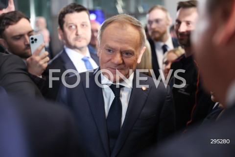  10.02.2025 WARSZAWA<br />
POLSKA - ROK PRZELOMU - WYDARZENIE Z UDZIALEM PREMIERA W GIELDZIE PAPIEROW WARTOSCIOWYCH W WARSZAWIE <br />
N/Z DONALD TUSK<br />
FOT. ANTONI BYSZEWSKI/FOTONEWS 