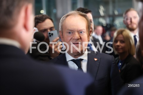 10.02.2025 WARSZAWA<br />
POLSKA - ROK PRZELOMU - WYDARZENIE Z UDZIALEM PREMIERA W GIELDZIE PAPIEROW WARTOSCIOWYCH W WARSZAWIE <br />
N/Z DONALD TUSK<br />
FOT. ANTONI BYSZEWSKI/FOTONEWS 