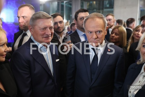  10.02.2025 WARSZAWA<br />
POLSKA - ROK PRZELOMU - WYDARZENIE Z UDZIALEM PREMIERA W GIELDZIE PAPIEROW WARTOSCIOWYCH W WARSZAWIE <br />
N/Z DONALD TUSK WOJCIECH KOSTRZEWA<br />
FOT. ANTONI BYSZEWSKI/FOTONEWS 